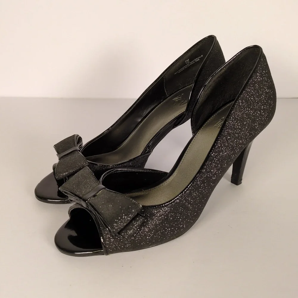 IMPO VTG Black‎ Heels SZ 7 Patent Leather Glitter Open Toe Bow Accent Pumps
